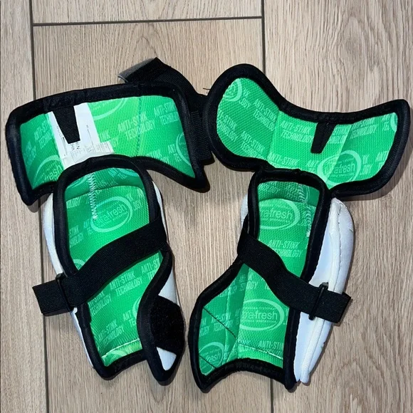 VIC CX2 White and Green Protective Elbow Pads - Picture 9 of 16
